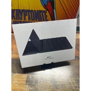 Apple iPad Smart Keyboard MPTL2LL/A Charcoal Gray Factory Sealed